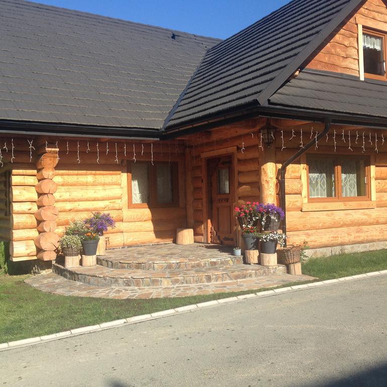 Апартаменти Udany Weekend Устрики-Долішні Екстер'єр фото