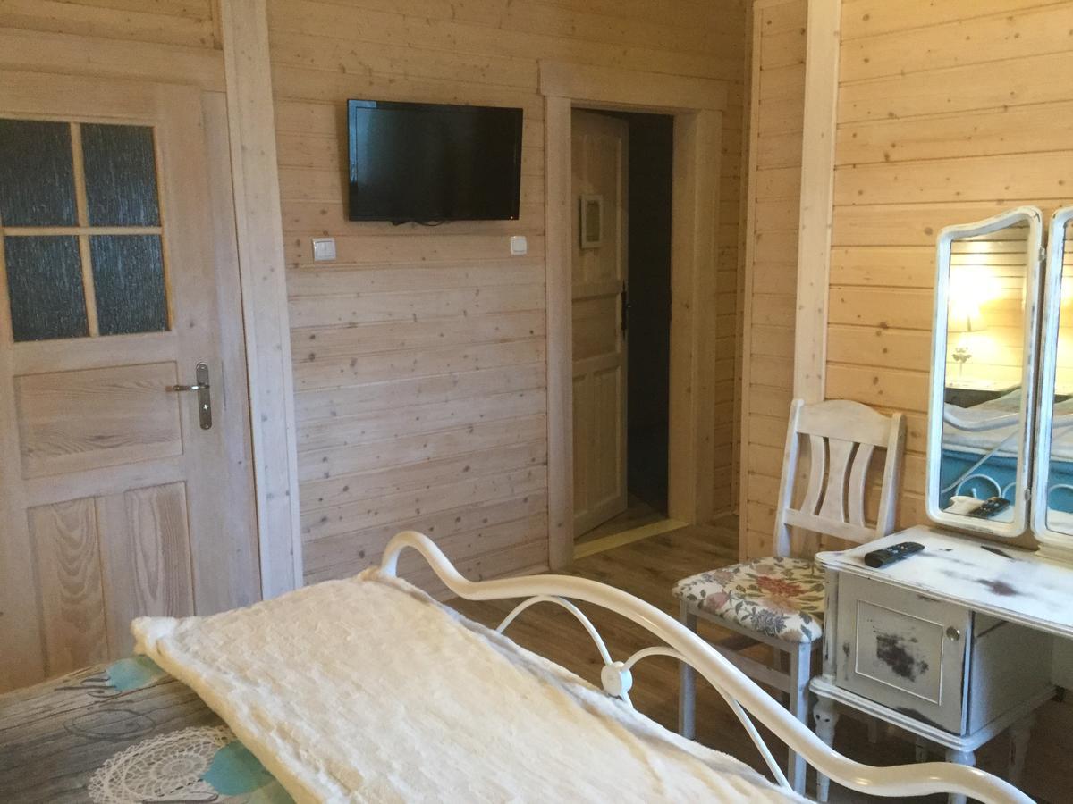 Апартаменти Udany Weekend Устрики-Долішні Екстер'єр фото